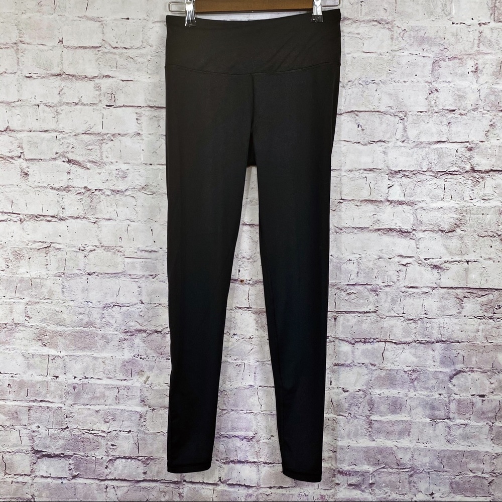 VSX Sport Knockout by Victoria’s Secret le…